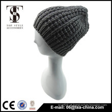 Gorro de malha de cabo chunky cor lisa